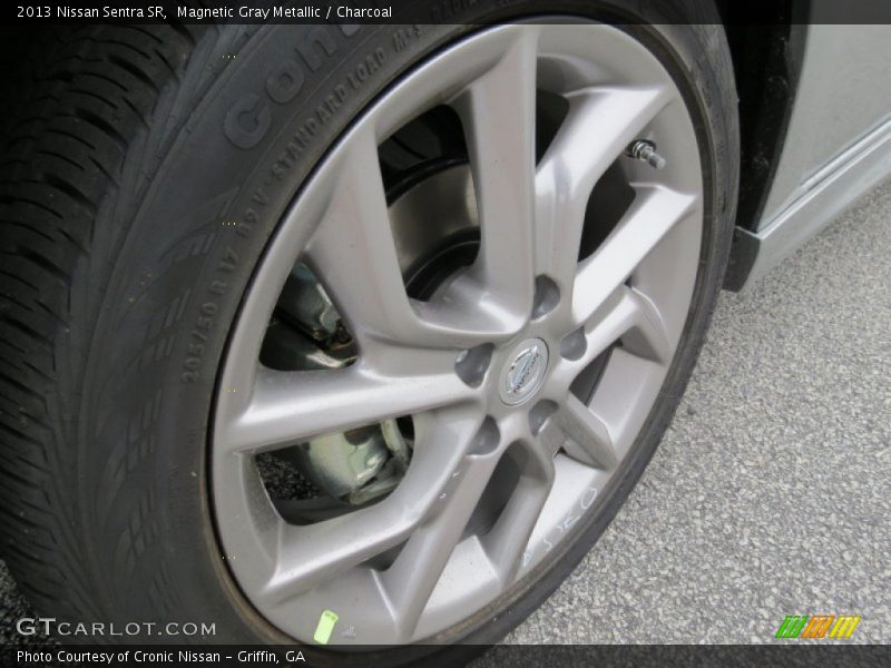 Magnetic Gray Metallic / Charcoal 2013 Nissan Sentra SR