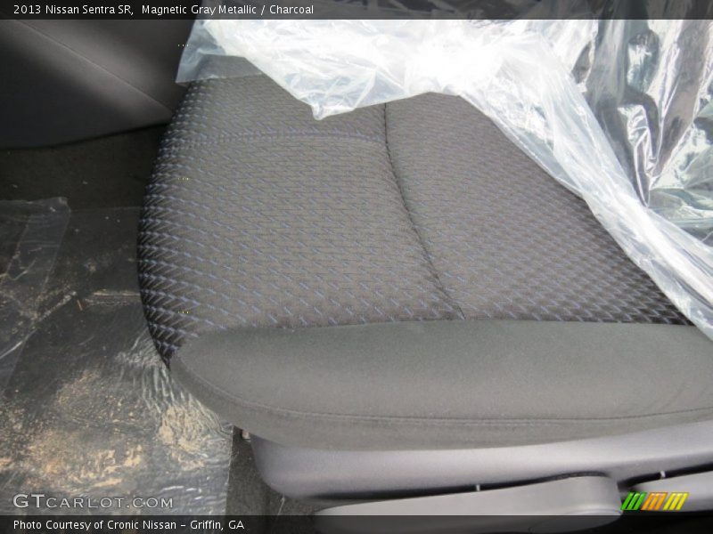 Magnetic Gray Metallic / Charcoal 2013 Nissan Sentra SR