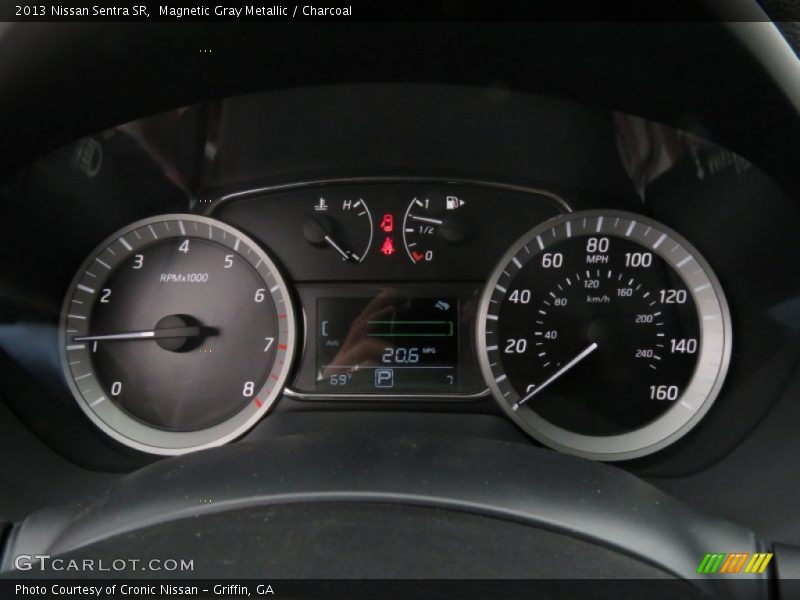 Magnetic Gray Metallic / Charcoal 2013 Nissan Sentra SR