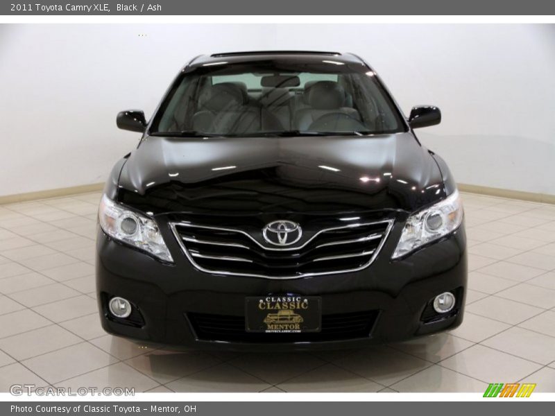Black / Ash 2011 Toyota Camry XLE