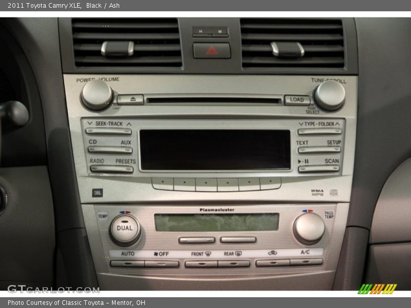 Black / Ash 2011 Toyota Camry XLE