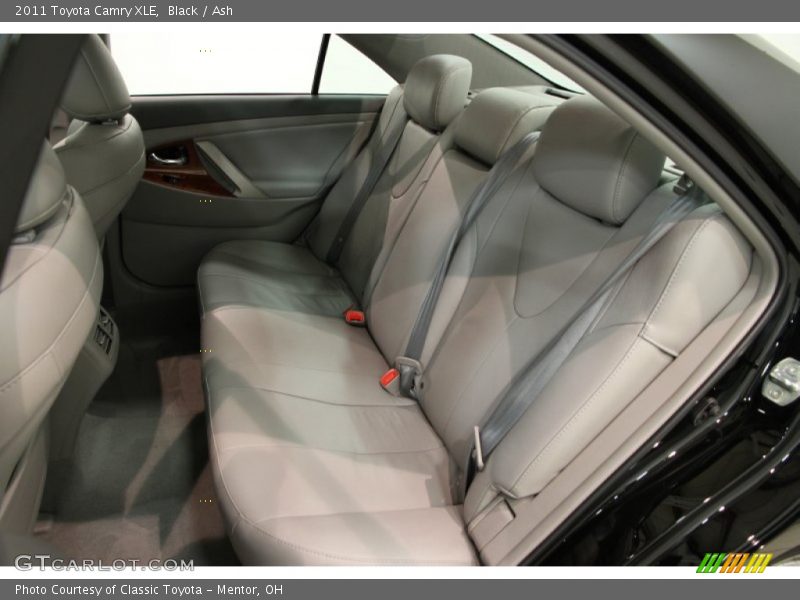 Black / Ash 2011 Toyota Camry XLE
