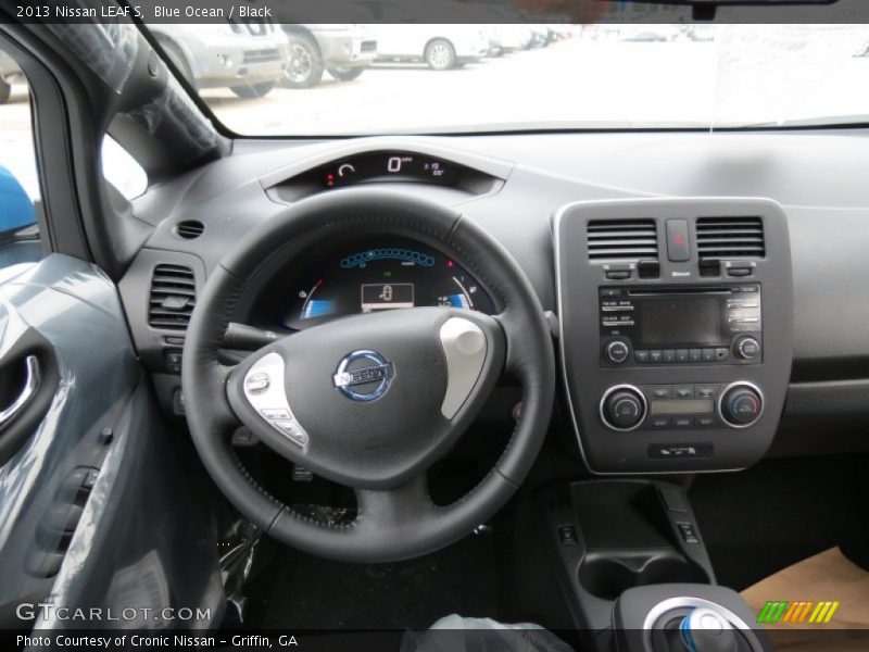 Blue Ocean / Black 2013 Nissan LEAF S