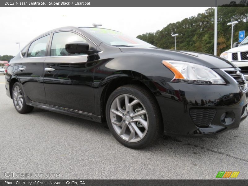 Super Black / Charcoal 2013 Nissan Sentra SR