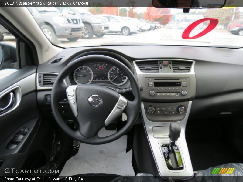 Super Black / Charcoal 2013 Nissan Sentra SR