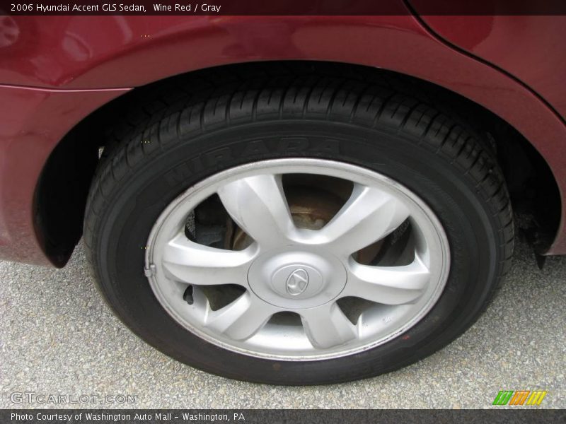 Wine Red / Gray 2006 Hyundai Accent GLS Sedan