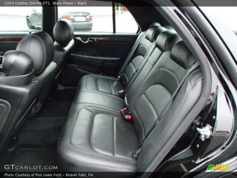 Black Raven / Black 2004 Cadillac DeVille DTS
