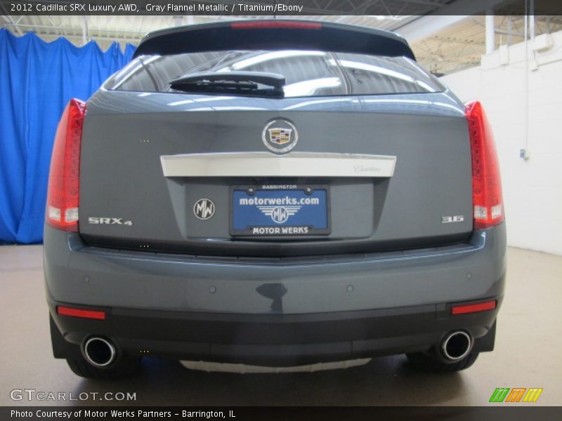 Gray Flannel Metallic / Titanium/Ebony 2012 Cadillac SRX Luxury AWD