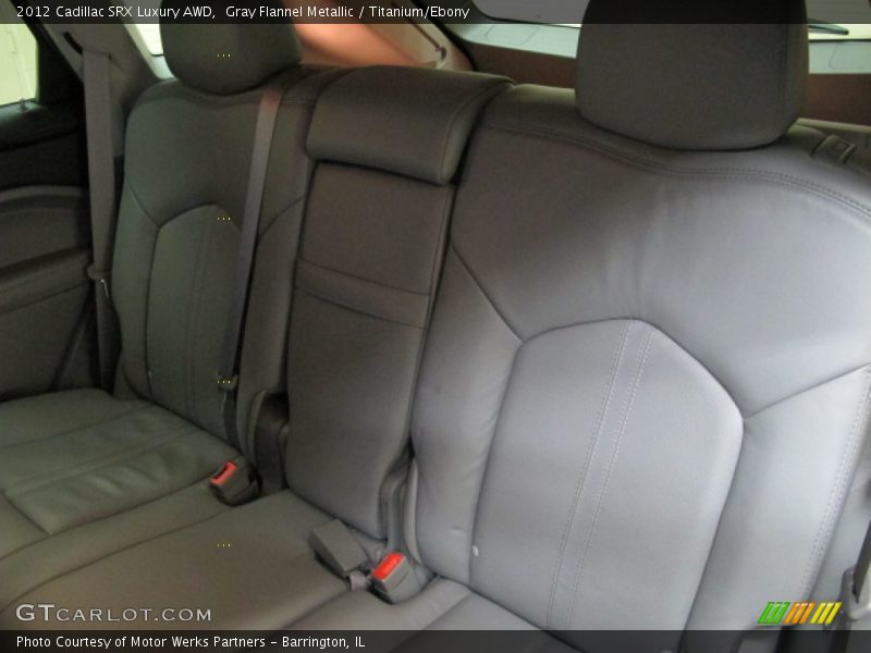 Gray Flannel Metallic / Titanium/Ebony 2012 Cadillac SRX Luxury AWD