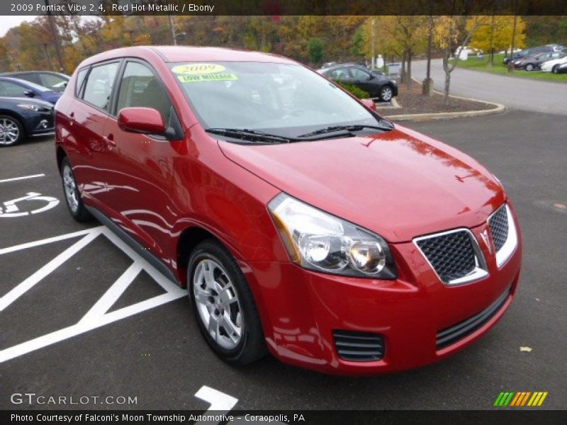Red Hot Metallic / Ebony 2009 Pontiac Vibe 2.4