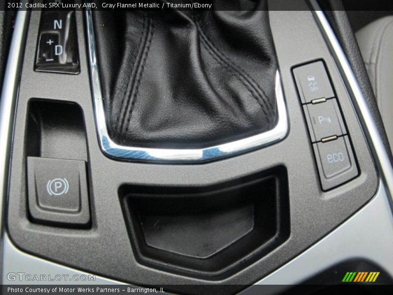 Gray Flannel Metallic / Titanium/Ebony 2012 Cadillac SRX Luxury AWD
