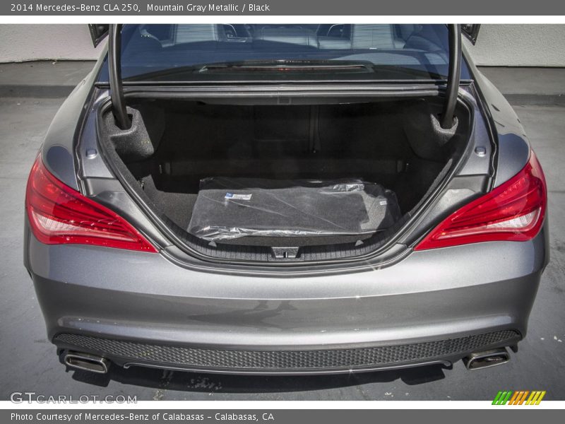 Mountain Gray Metallic / Black 2014 Mercedes-Benz CLA 250