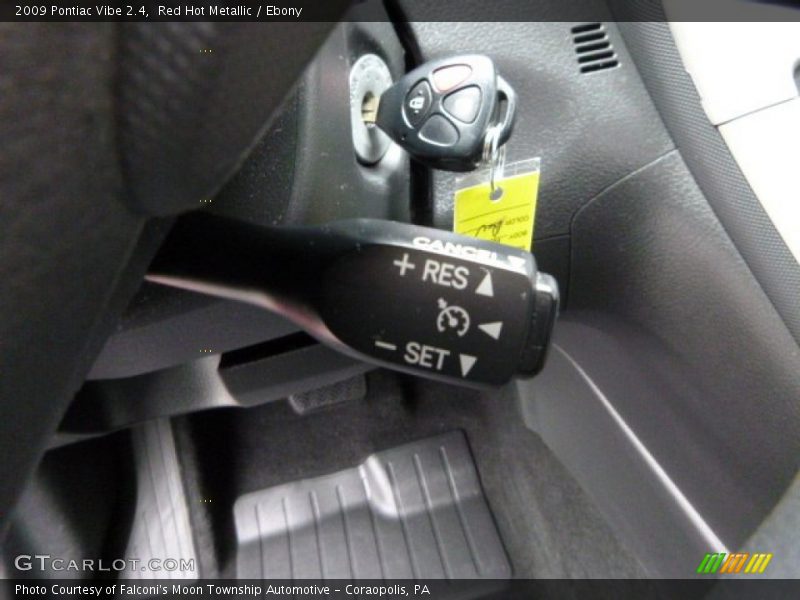 Red Hot Metallic / Ebony 2009 Pontiac Vibe 2.4