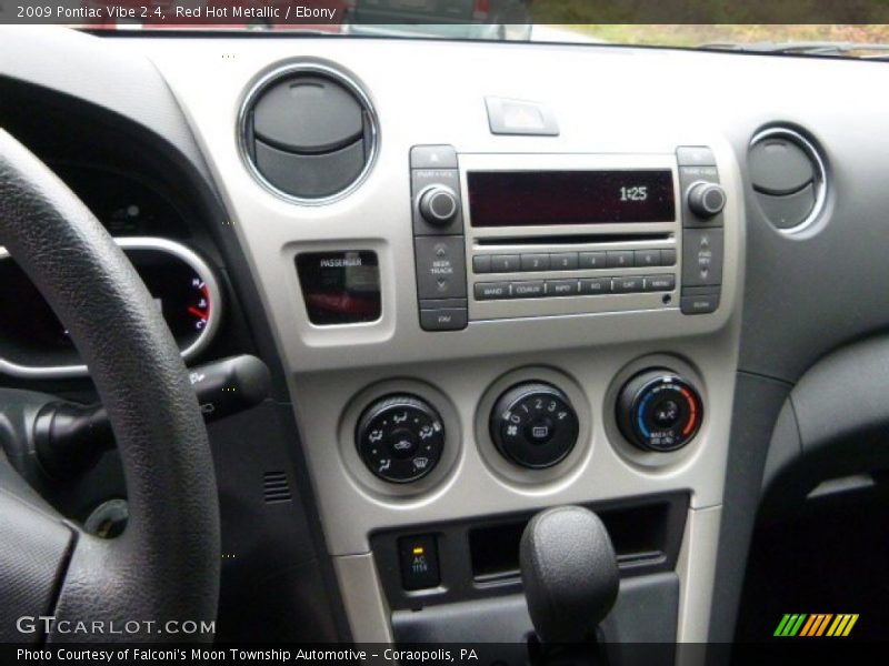 Red Hot Metallic / Ebony 2009 Pontiac Vibe 2.4