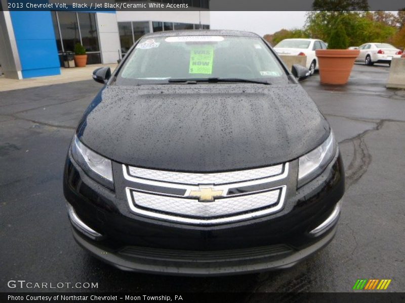 Black / Jet Black/Ceramic White Accents 2013 Chevrolet Volt