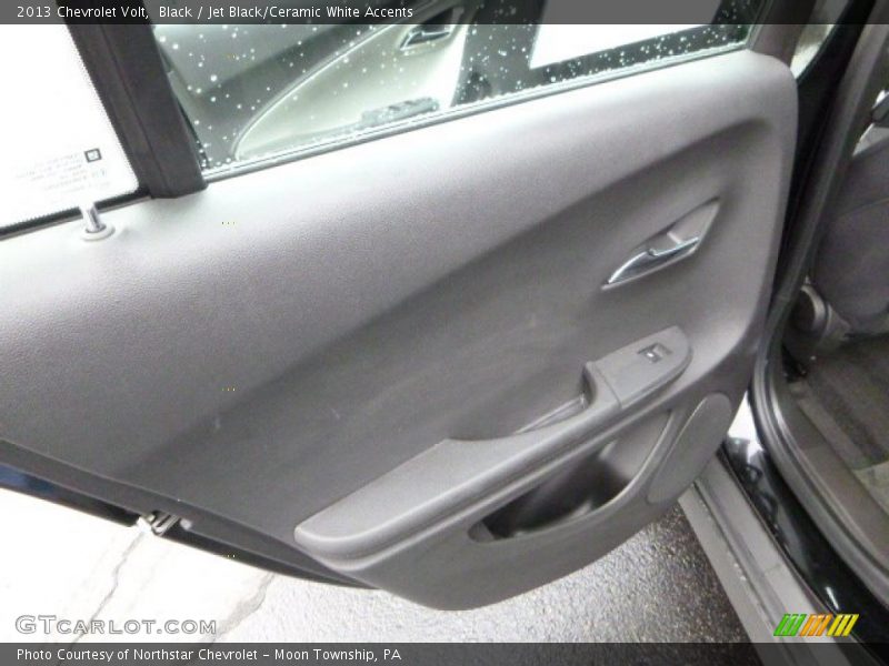 Black / Jet Black/Ceramic White Accents 2013 Chevrolet Volt