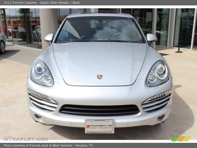 Classic Silver Metallic / Black 2011 Porsche Cayenne