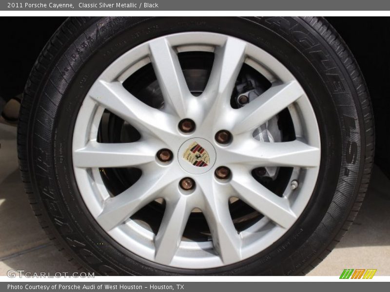 Classic Silver Metallic / Black 2011 Porsche Cayenne