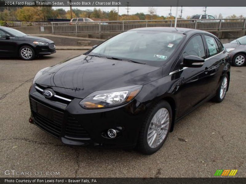 Tuxedo Black / Charcoal Black 2014 Ford Focus Titanium Sedan