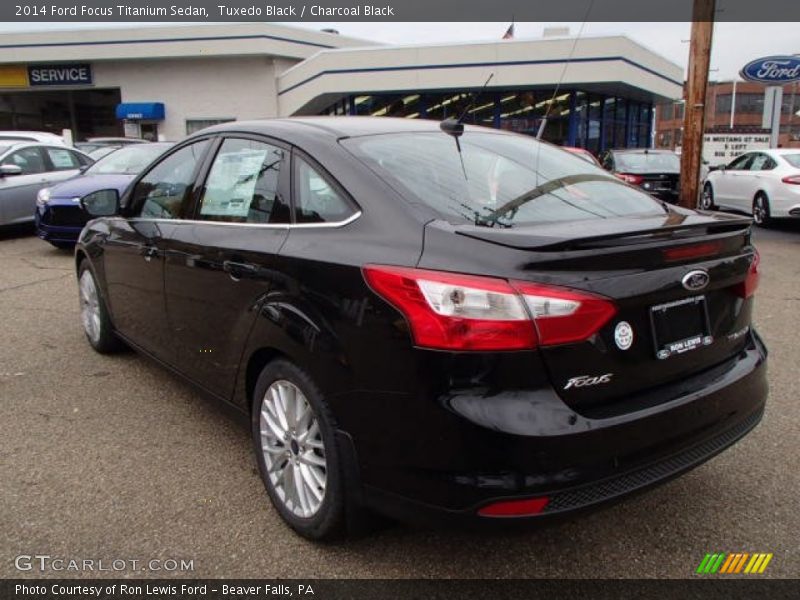 Tuxedo Black / Charcoal Black 2014 Ford Focus Titanium Sedan