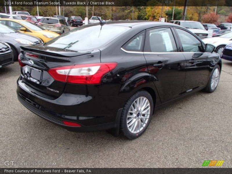 Tuxedo Black / Charcoal Black 2014 Ford Focus Titanium Sedan
