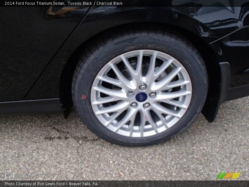 Tuxedo Black / Charcoal Black 2014 Ford Focus Titanium Sedan