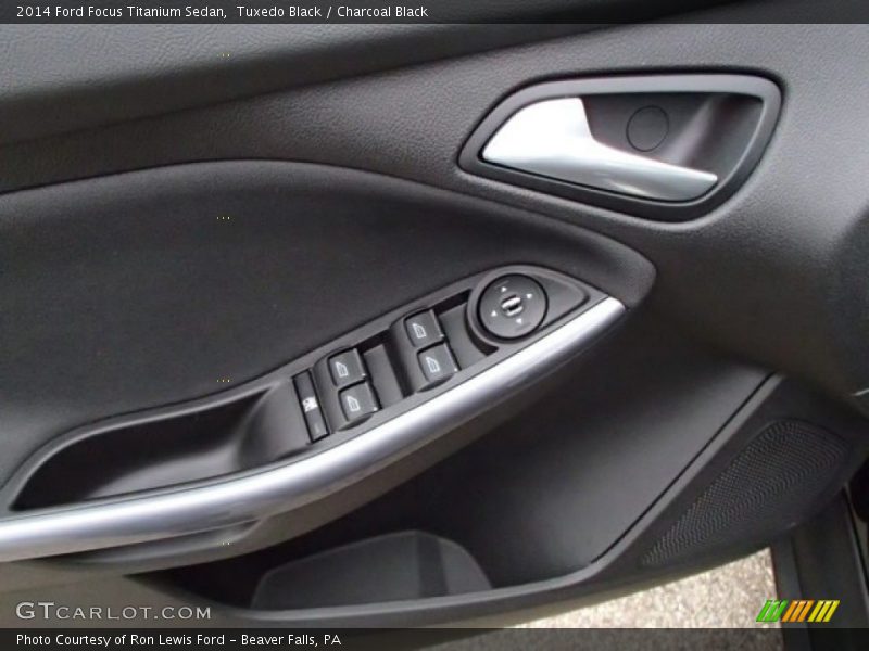Tuxedo Black / Charcoal Black 2014 Ford Focus Titanium Sedan