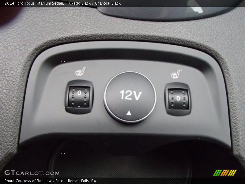 Tuxedo Black / Charcoal Black 2014 Ford Focus Titanium Sedan