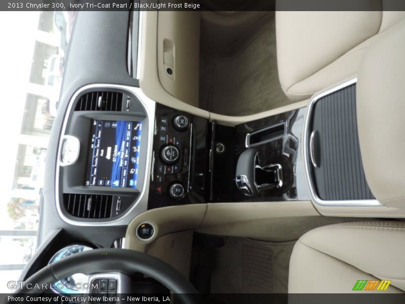 Ivory Tri-Coat Pearl / Black/Light Frost Beige 2013 Chrysler 300