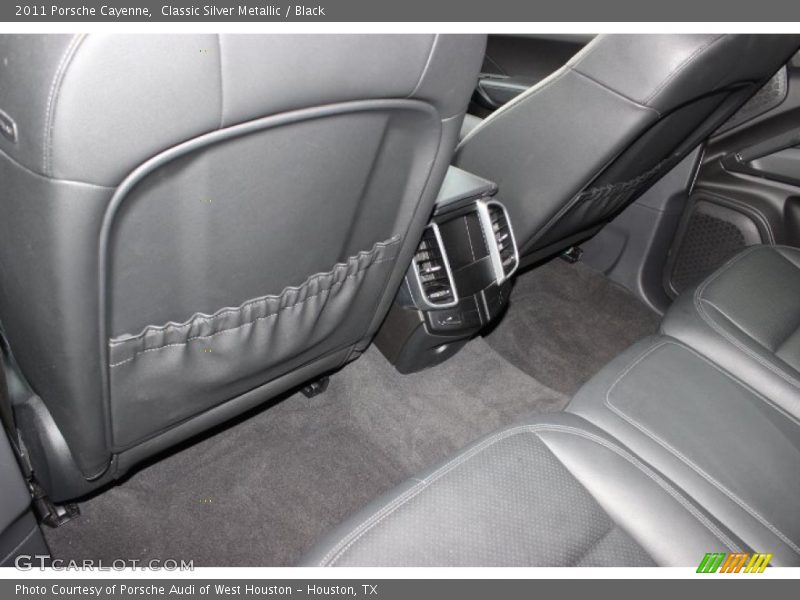 Classic Silver Metallic / Black 2011 Porsche Cayenne