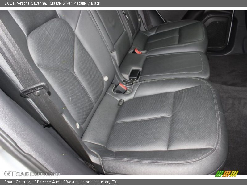 Classic Silver Metallic / Black 2011 Porsche Cayenne