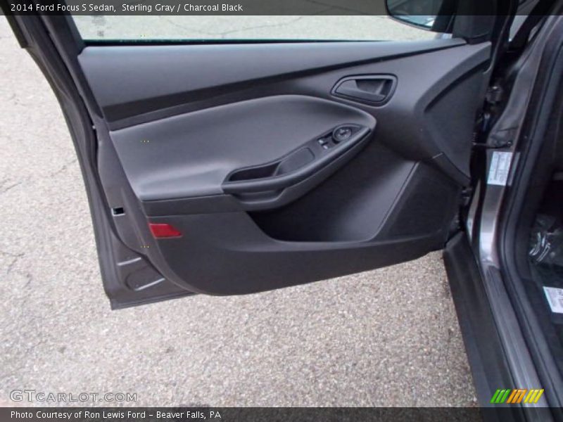 Sterling Gray / Charcoal Black 2014 Ford Focus S Sedan