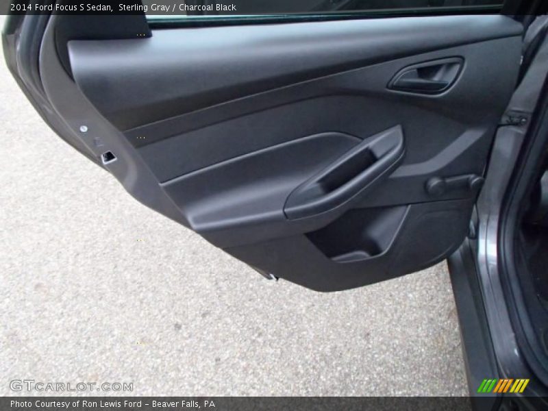 Sterling Gray / Charcoal Black 2014 Ford Focus S Sedan