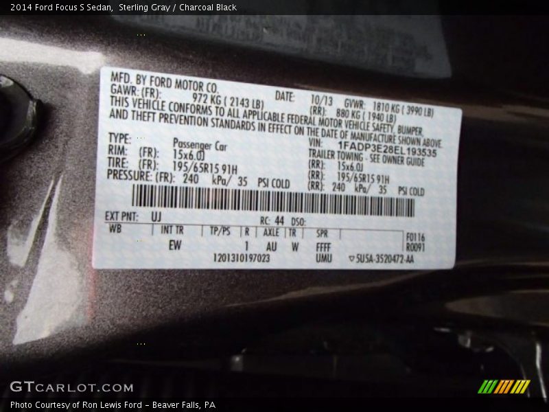 Sterling Gray / Charcoal Black 2014 Ford Focus S Sedan