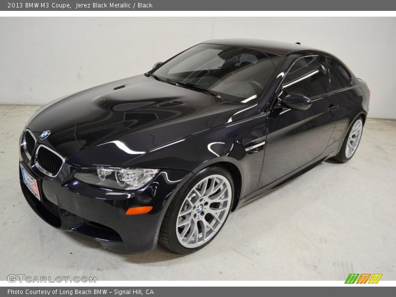 Front 3/4 View of 2013 M3 Coupe