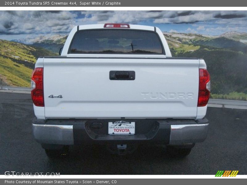 Super White / Graphite 2014 Toyota Tundra SR5 Crewmax 4x4