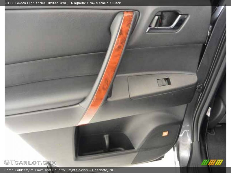 Magnetic Gray Metallic / Black 2013 Toyota Highlander Limited 4WD
