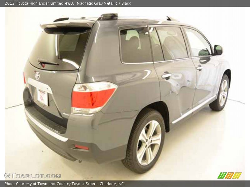 Magnetic Gray Metallic / Black 2013 Toyota Highlander Limited 4WD