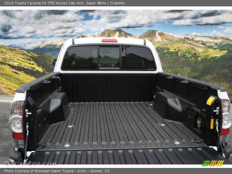 Super White / Graphite 2014 Toyota Tacoma V6 TRD Access Cab 4x4