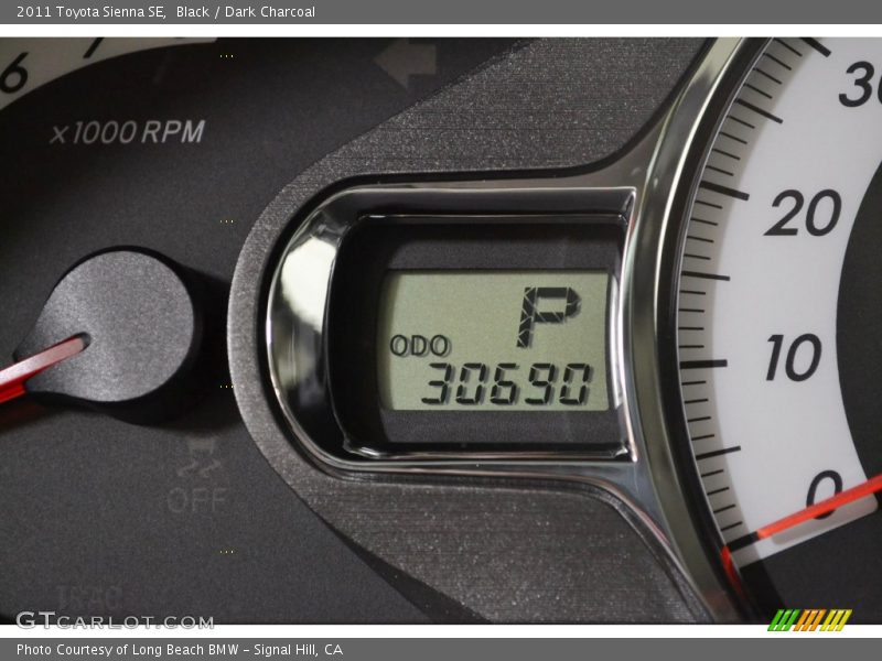 Black / Dark Charcoal 2011 Toyota Sienna SE