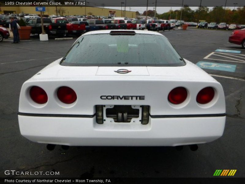White / Red 1989 Chevrolet Corvette Coupe
