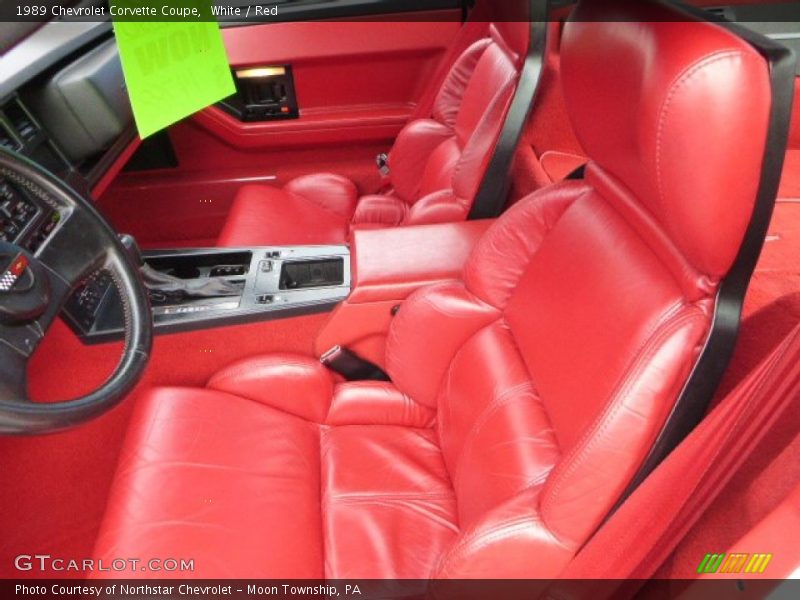 White / Red 1989 Chevrolet Corvette Coupe