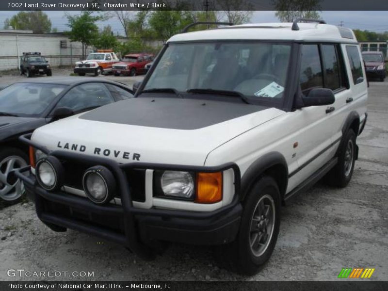 Chawton White / Black 2002 Land Rover Discovery II SE