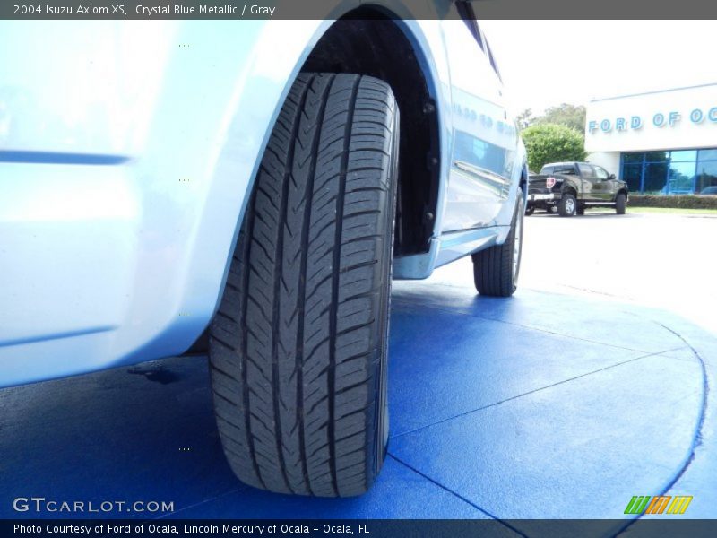 Crystal Blue Metallic / Gray 2004 Isuzu Axiom XS