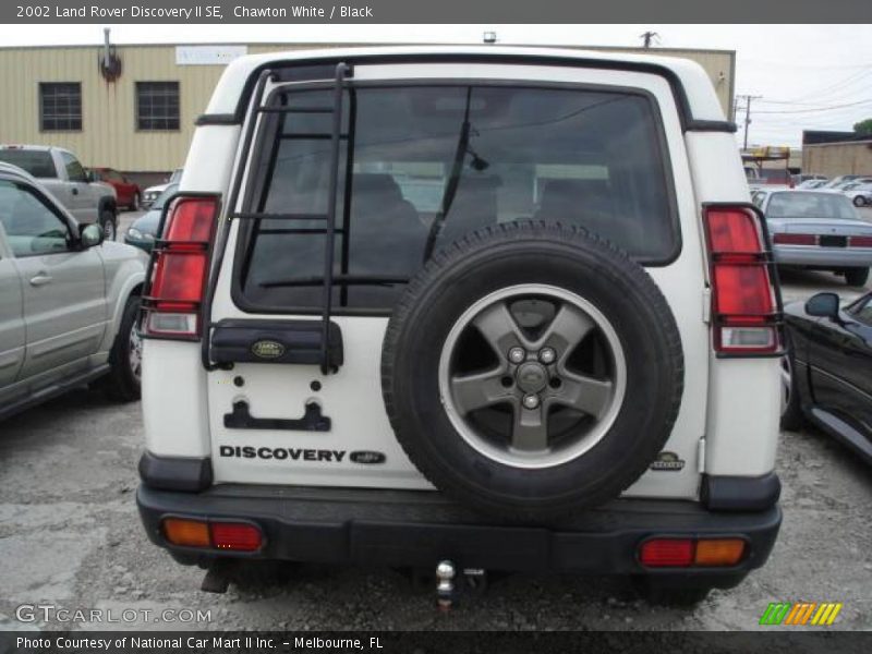 Chawton White / Black 2002 Land Rover Discovery II SE