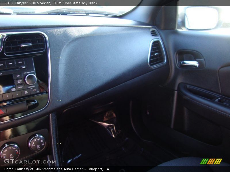 Billet Silver Metallic / Black 2013 Chrysler 200 S Sedan