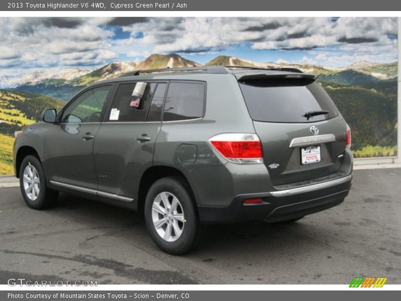Cypress Green Pearl / Ash 2013 Toyota Highlander V6 4WD