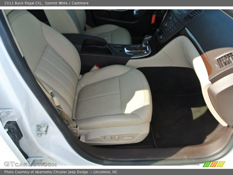 Summit White / Cashmere 2011 Buick Regal CXL