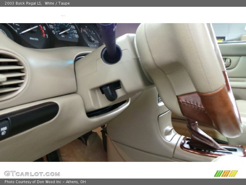 White / Taupe 2003 Buick Regal LS