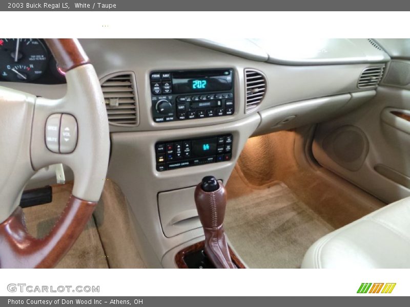 White / Taupe 2003 Buick Regal LS